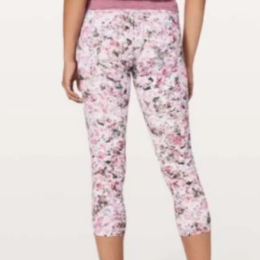 Lululemon Wunder Under High-Rise Crop 21" (Full-On Luxtreme) Size 6